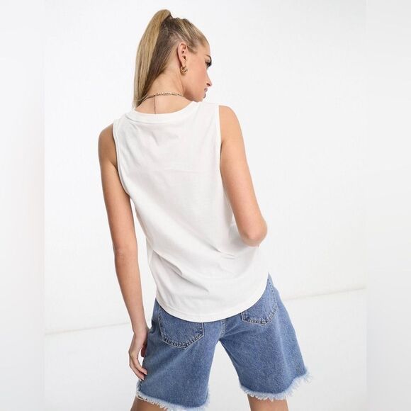 The North Face Half Dome Tank Top In White - Picture 5 of 5